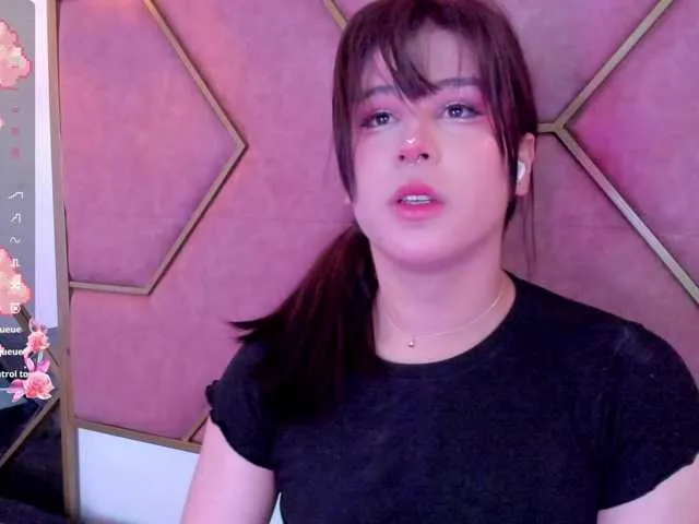Live sex webcam photo for Yuri-Stars #290630284