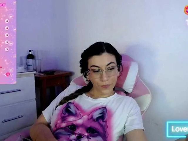 Live sex webcam photo for Yurly-or #277241617
