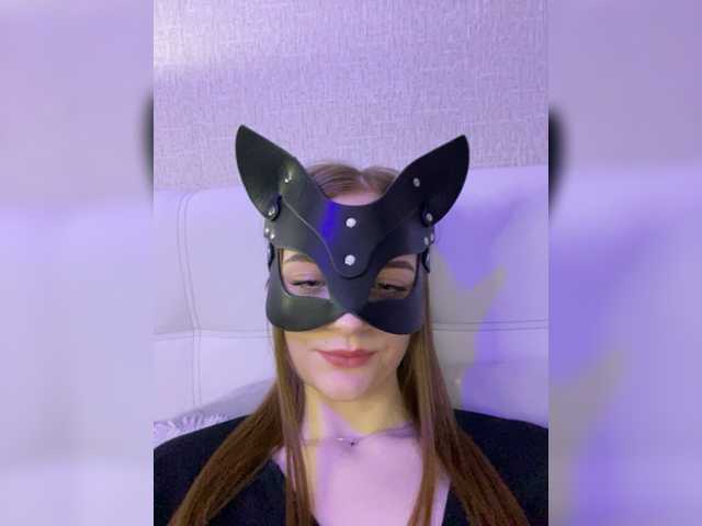 Live sex webcam photo for YuumiMeow1 #277571398