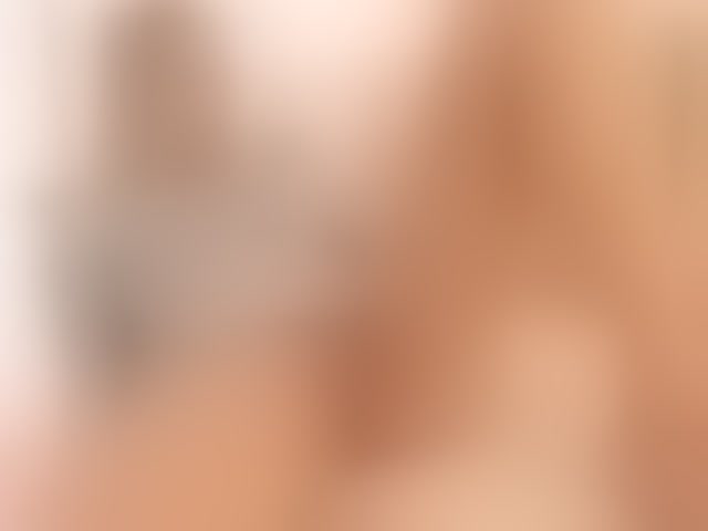 Live sex webcam photo for Yvonna #294122814