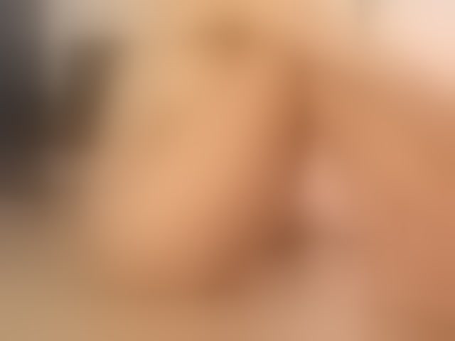 Live sex webcam photo for Yvonna #294196802