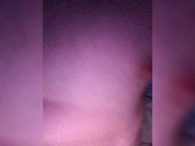 Live sex webcam photo for Yxx69 #281408424