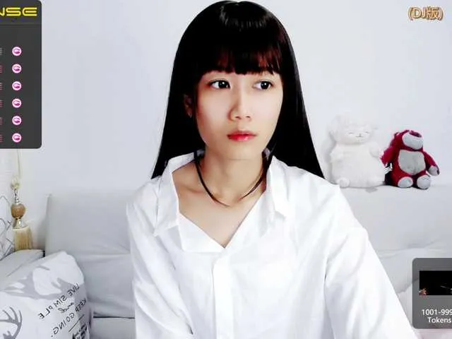 Live sex webcam photo for YyiSilly #273003589