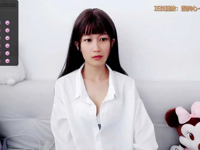 Live sex webcam photo for YyiSilly #273071820