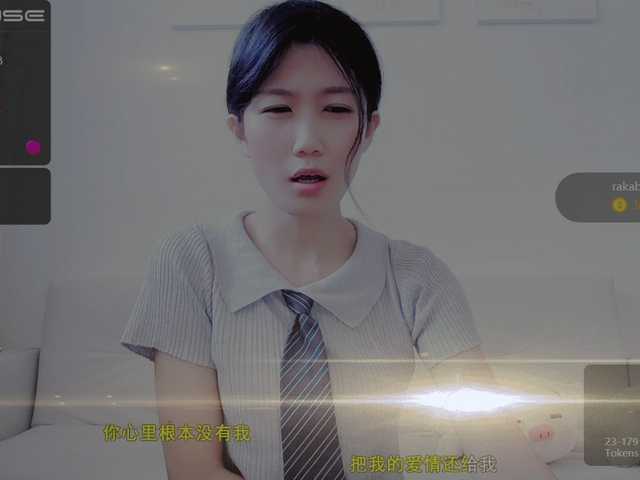 Live sex webcam photo for YyiSilly #273996375