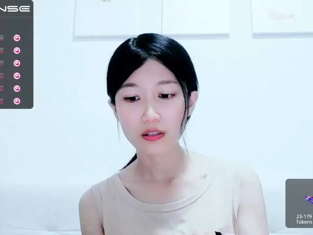 Live sex webcam photo for YyiSilly #274042773