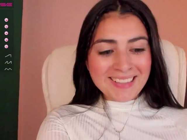 Live sex webcam photo for ZAIA-GODDESS #271734121