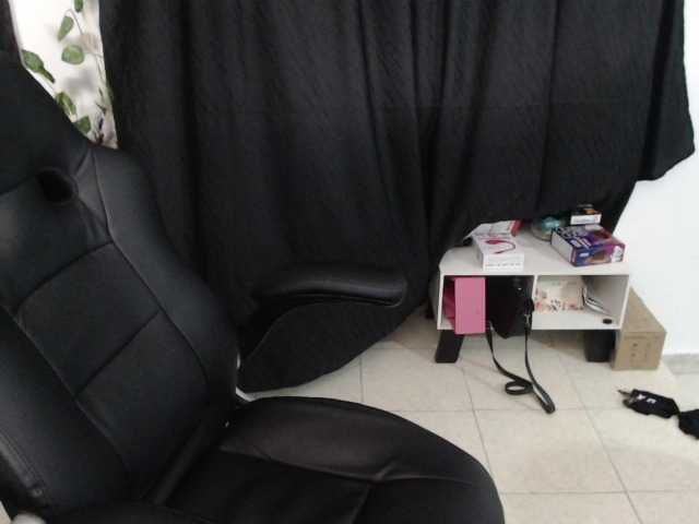 Live sex webcam photo for ZELDA-PRINCESS #276931556