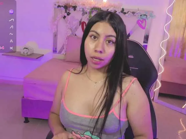 Live sex webcam photo for ZURY-TAY #291975119