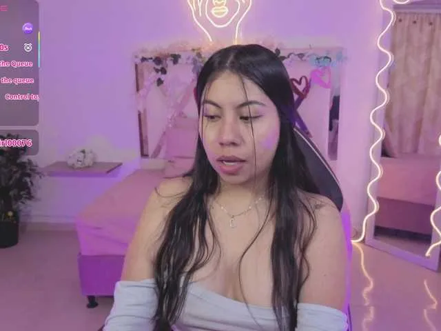 Live sex webcam photo for ZURY-TAY #292388042