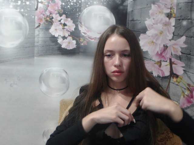Live sex webcam photo for ZVEZDA005 #272653836