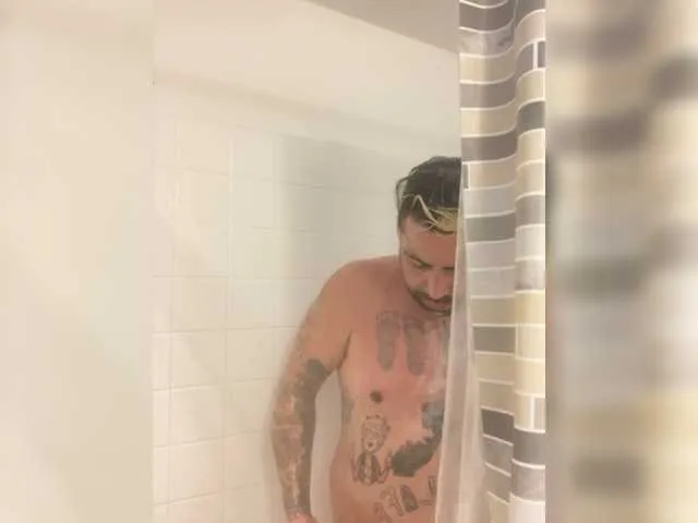 Live sex webcam photo for ZaDDyBoogie #277136880