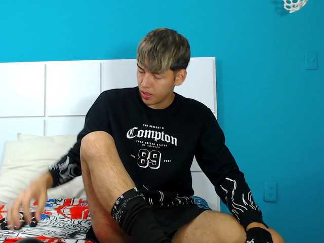 Live sex webcam photo for ZackMontiel #276068797