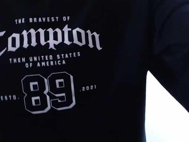 Live sex webcam photo for ZackMontiel #276222436