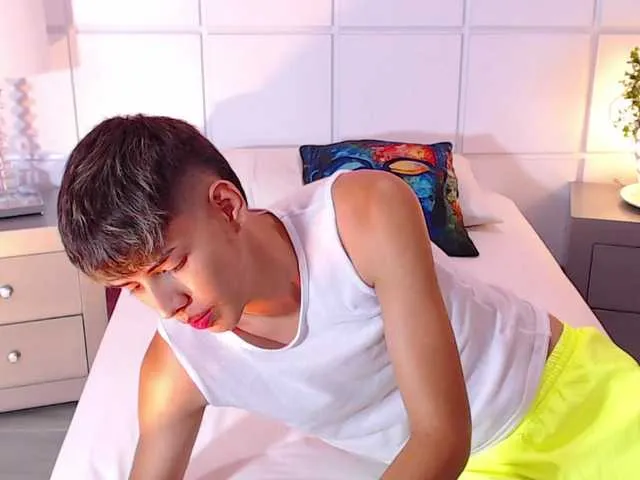 Live sex webcam photo for ZackMontiel #276798538