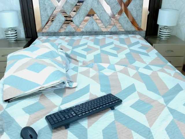 Live sex webcam photo for ZackRollins #277889430