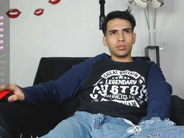 Live sex webcam photo for ZackXtreme #290487201