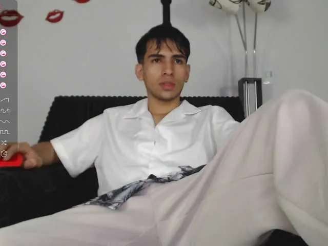 Live sex webcam photo for ZackXtreme #290505761