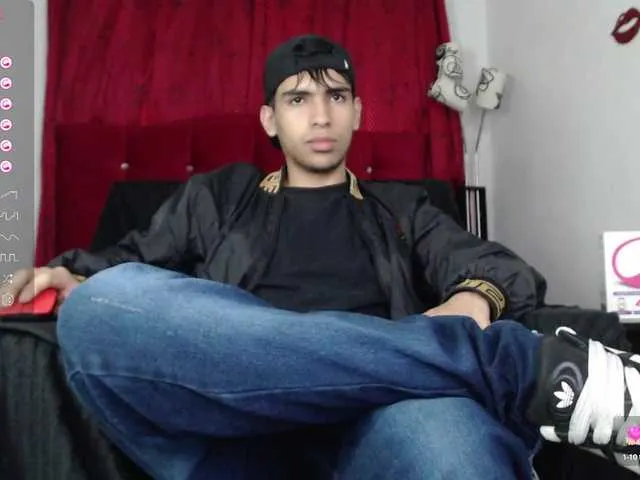 Live sex webcam photo for ZackXtreme #290621126