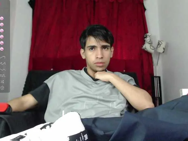 Live sex webcam photo for ZackXtreme #290628248