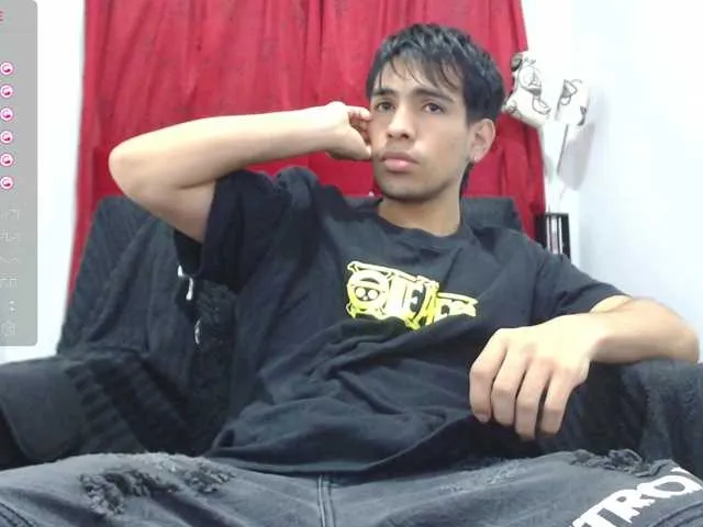 Live sex webcam photo for ZackXtreme #290646913
