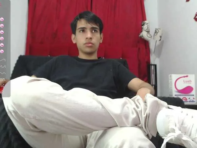 Live sex webcam photo for ZackXtreme #290668827