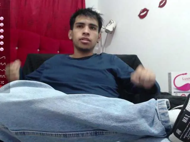 Live sex webcam photo for ZackXtreme #290925193