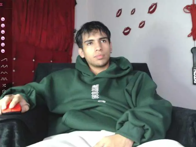 Live sex webcam photo for ZackXtreme #291062744