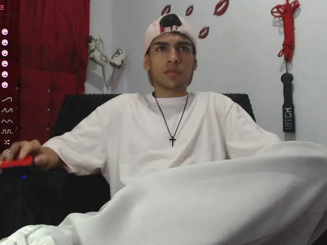 Live sex webcam photo for ZackXtreme #291144097