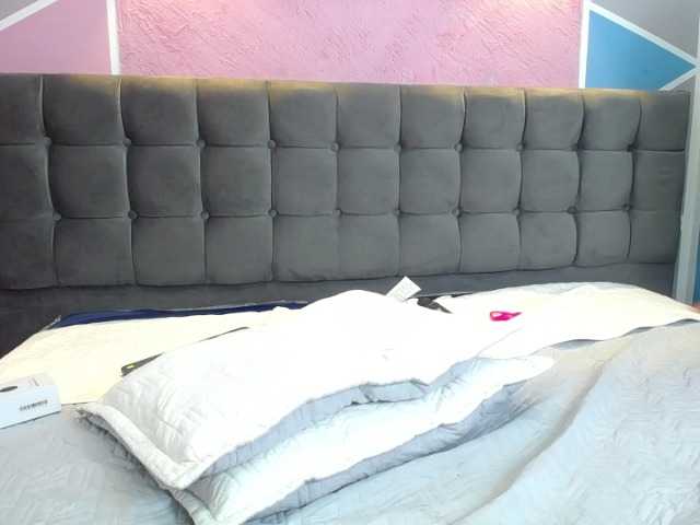 Live sex webcam photo for ZafiiroBluee #275859919