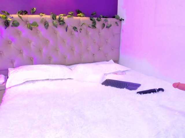 Live sex webcam photo for ZafiiroBluee #276299801