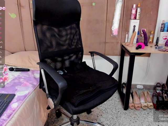 Live sex webcam photo for Zalymature #290683892