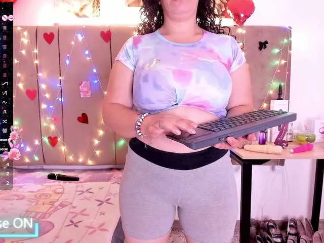 Live sex webcam photo for Zalymature #292399546