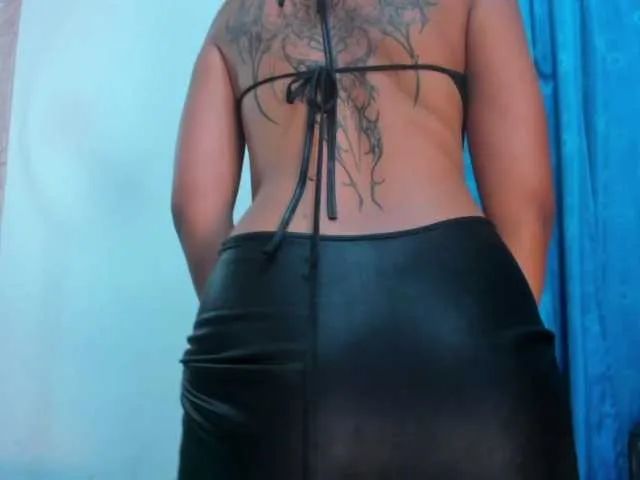 Live sex webcam photo for Zara-Blaaze #290332572