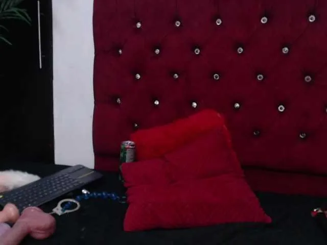 Live sex webcam photo for Zara-Blaaze #290795787