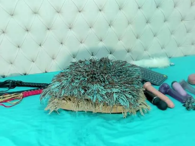 Live sex webcam photo for Zara-Blaaze #291335274