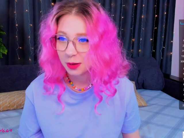 Live sex webcam photo for ZaraKlab #273687889