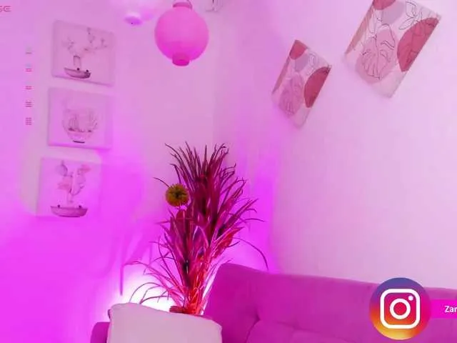 Live sex webcam photo for Zaradavis #291599463