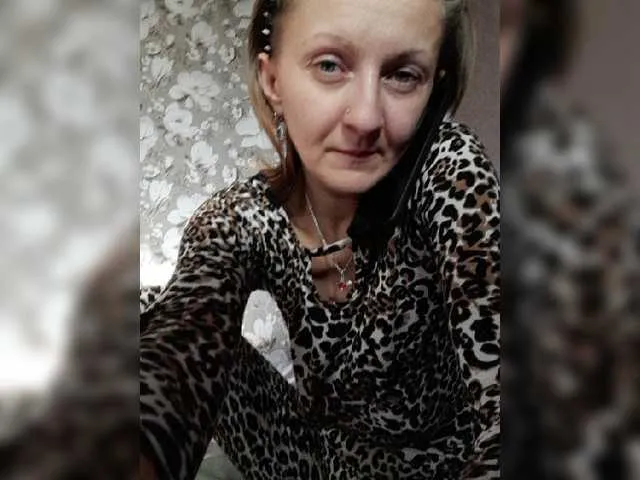 Live sex webcam photo for Zarevna #276599058