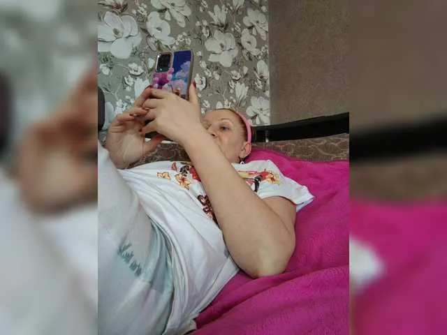 Live sex webcam photo for Zarevna #290889018