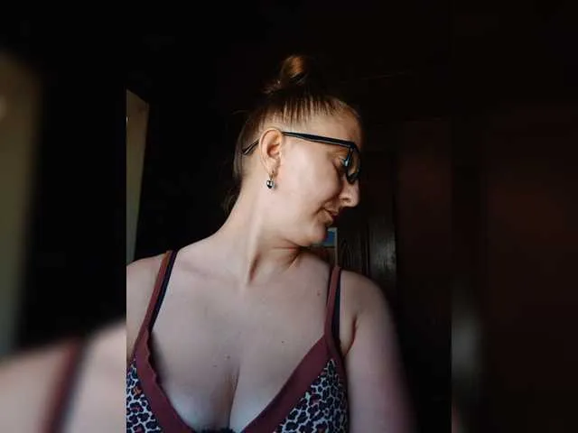 Live sex webcam photo for Zarevna #294031083