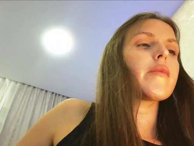 Live sex webcam photo for Zarina888 #291011096