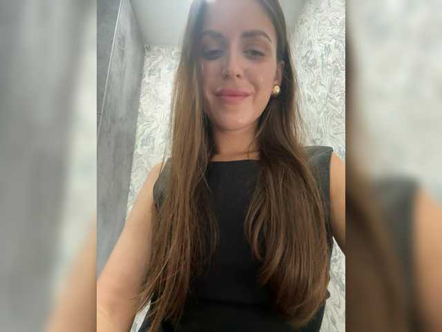 Live sex webcam photo for Zarina888 #291976200