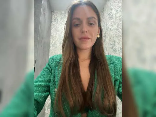 Live sex webcam photo for Zarina888 #292110032