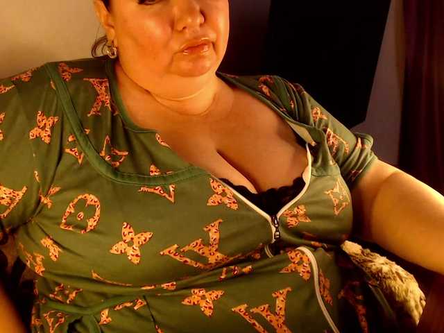 Live sex webcam photo for ZarraX #277735208