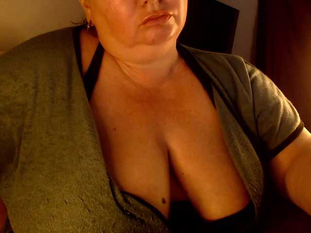 Live sex webcam photo for ZarraX #277829276