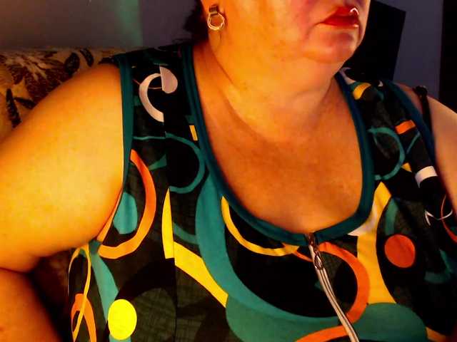 Live sex webcam photo for ZarraX #277963677