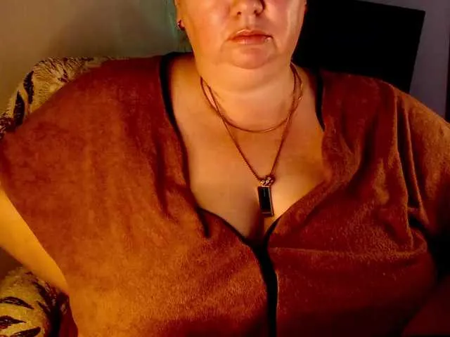 Live sex webcam photo for ZarraX #278093474