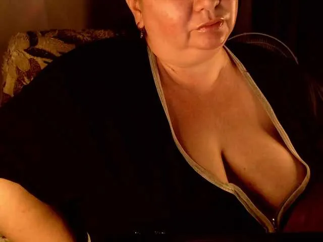 Live sex webcam photo for ZarraX #285647373