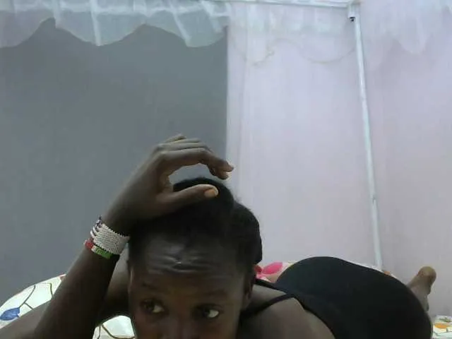 Live sex webcam photo for Zawadi95 #277662520